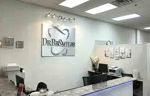 DR BE SMILES OLD RECEPTION PHOTO